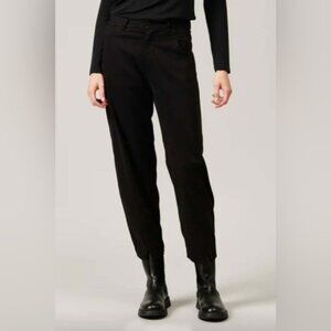 Transit Par such black Rolled Pant, size “3” (size 8)
